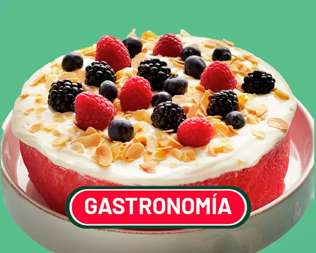 tarta de sandía y frutas